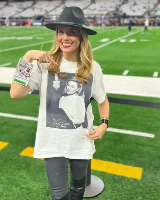 Lauren Przybyl Net Worth